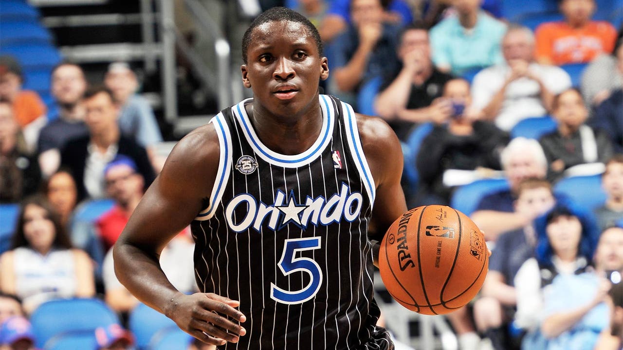 Magic rally, overcome 'Melo's 44 to down Knicks in 2OT